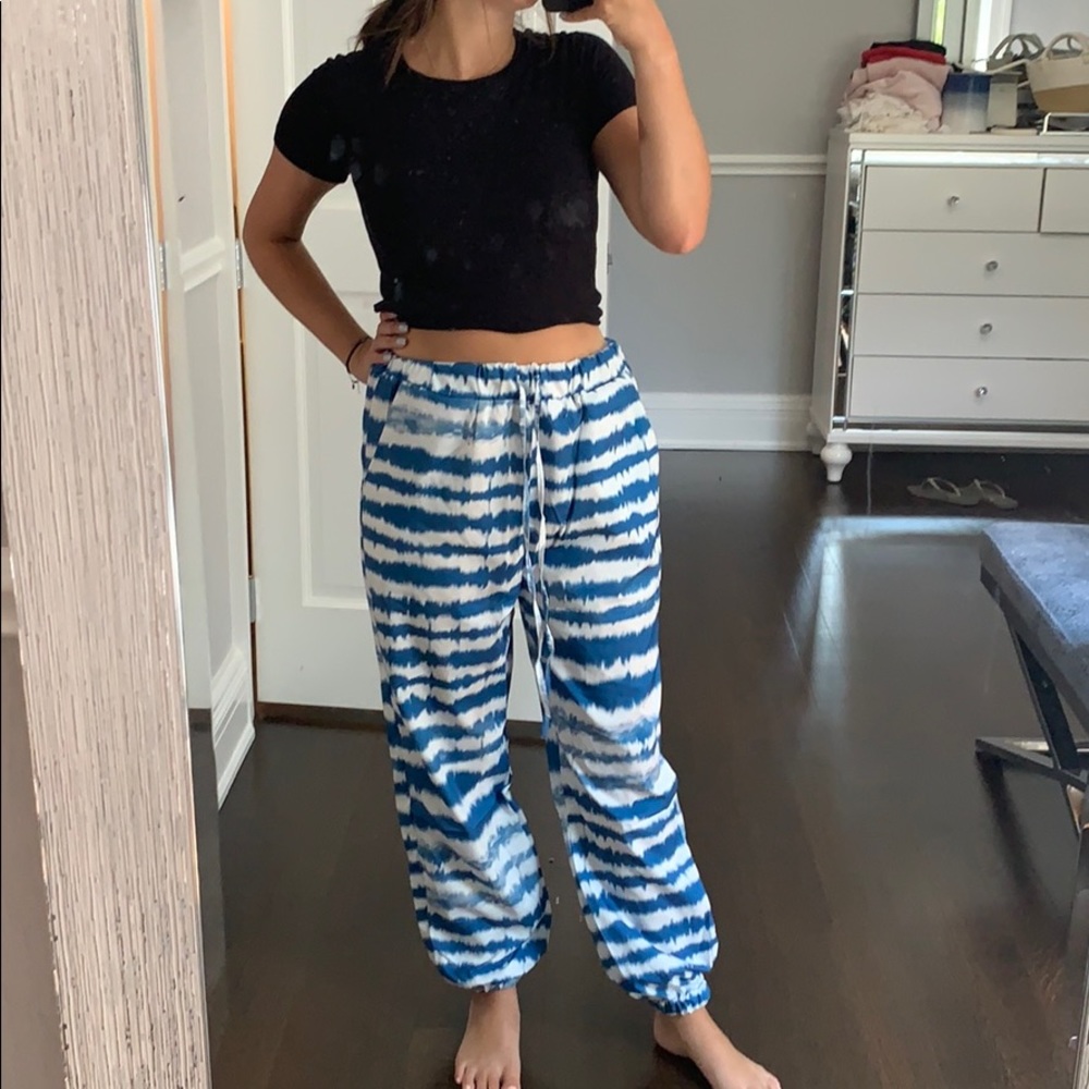 Blue and white tie dye casual pants!